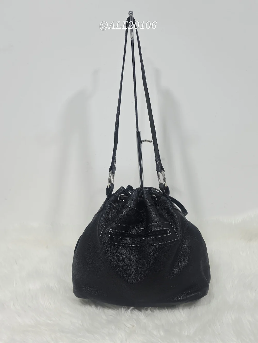 Harley-Davidson Black Leather Bucket Bag Drawstring Crossbody Purse - Picture 5 of 16